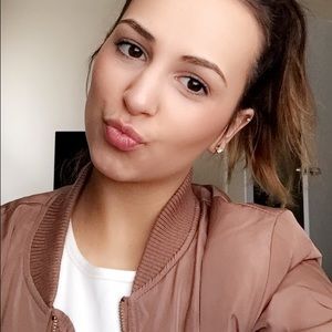Meet your Posher, Saranda