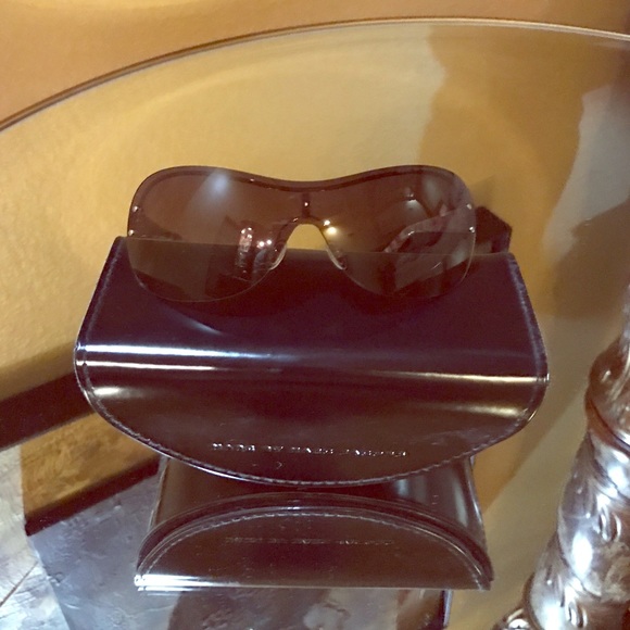 MARC BY MARC JACOBS SUNGLASSES