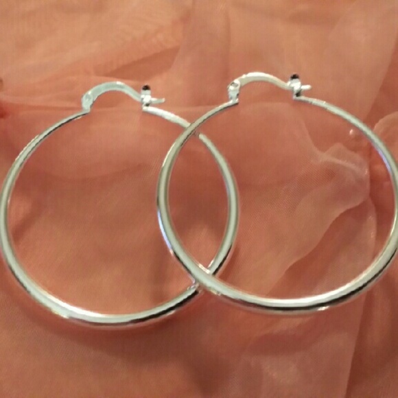 Silver Hoop Earings