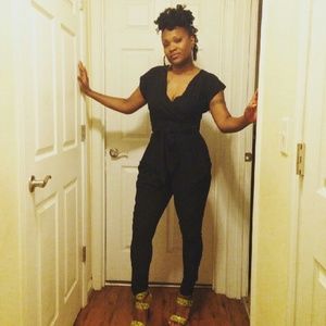 Meet your Posher, Azeezee