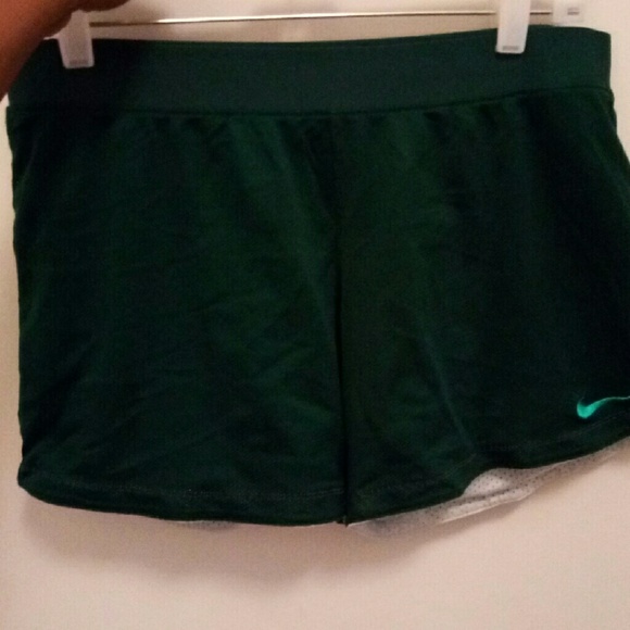 Shorts - Picture 4 of 4