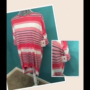 Lularoe Medium Irma pinks white and teal textured