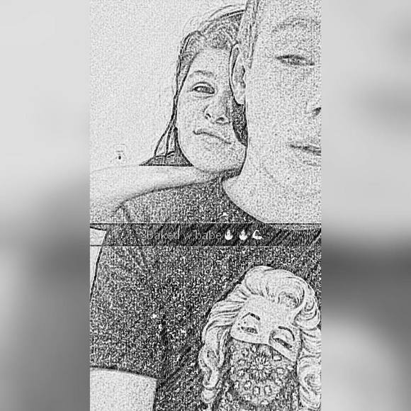 Meet your Posher, Jennifer - Picture 1 of 1