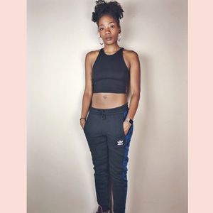 💎Blue Floral Adidas Joggers🏃🏽‍♀️💎