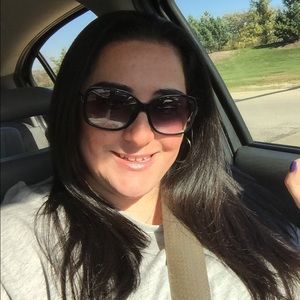 Meet your Posher, Sara