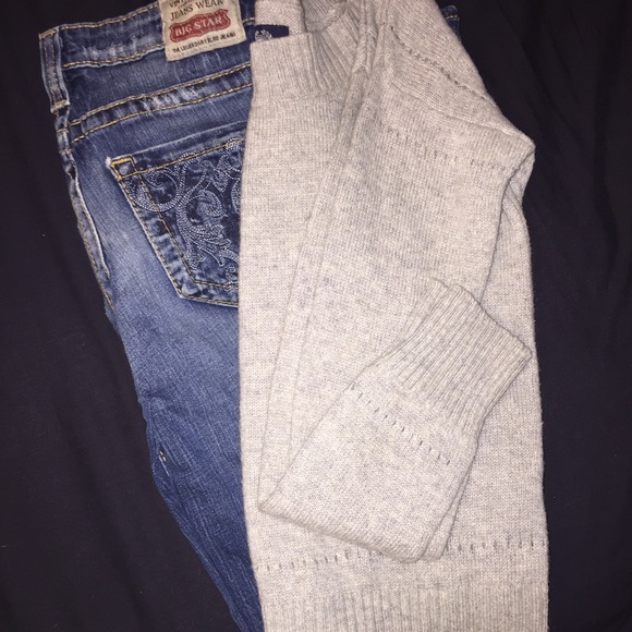 American Eagle Outfitters Sweater