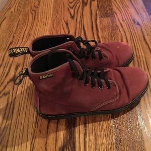 Dr. Marten Airwear maroon boots