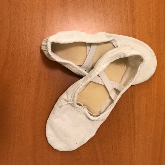 Size 37 dance practice shoes