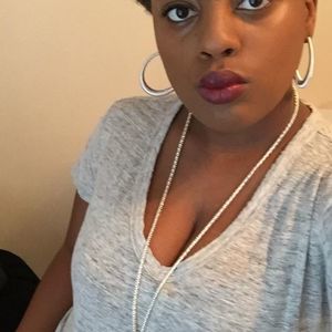 Meet your Posher, Aneesah