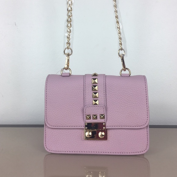 ⛔️SOLD ⛔️BCBG Cross Body - Picture 3 of 4