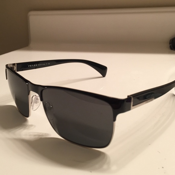 Prada Other - Prada SPR51O sunglasses
