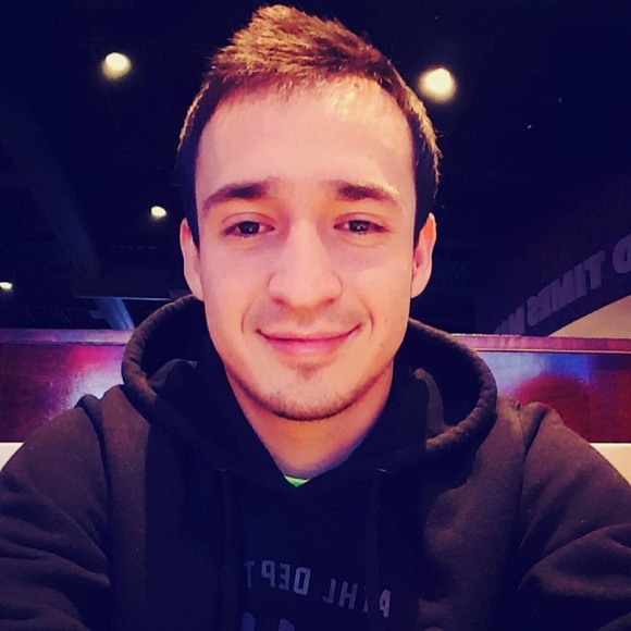 Meet your Posher, Rey - Picture 1 of 1