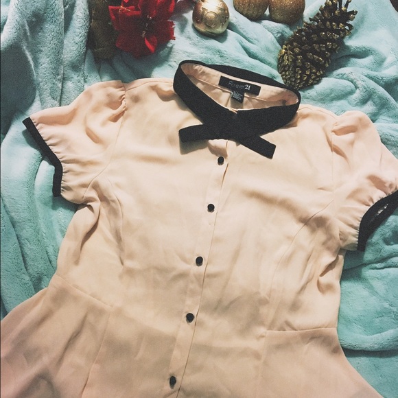 Tie-neck blouse