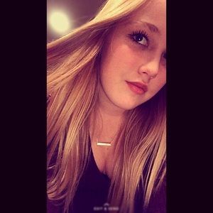 Meet your Posher, Murelle