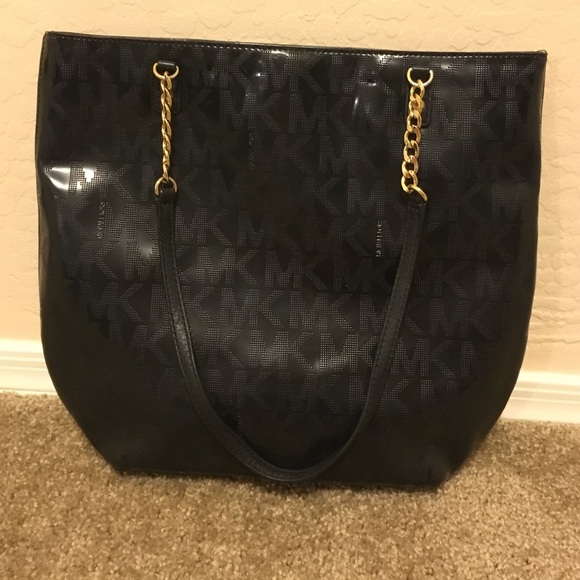 Michael Kors Jet Set Patent Tote