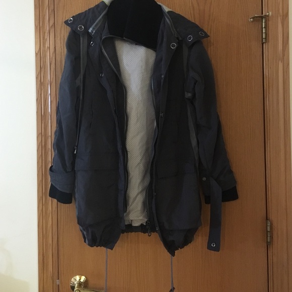 Gray jacket - Picture 1 of 4