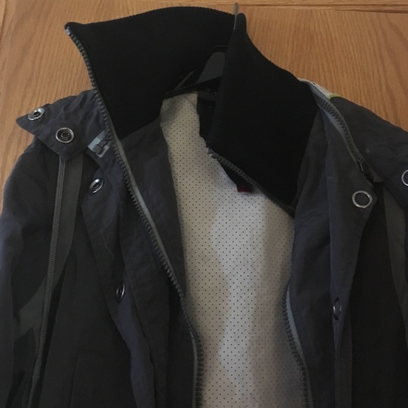 Gray jacket - Picture 2 of 4