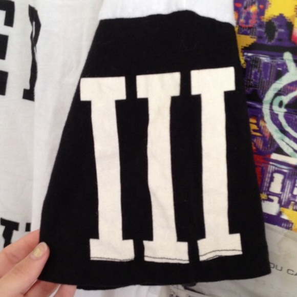 Urban Outfitters Bored to Death T Shirt - Picture 3 of 4