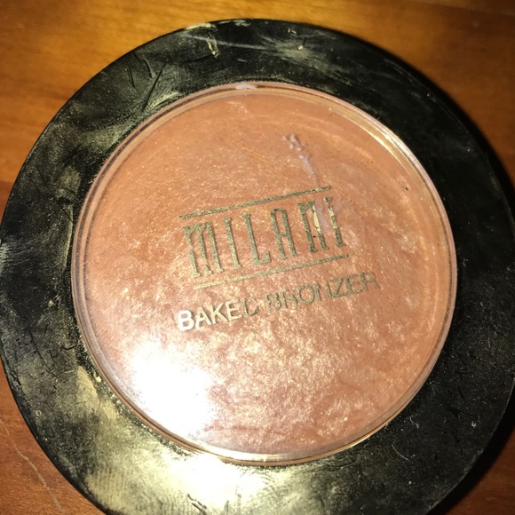 Milani Other - Milani baked bronzer