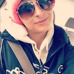 Meet your Posher, Allison