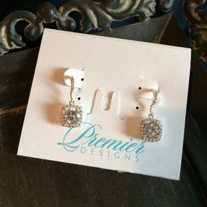 Sale! Premier Designs Emily earrings. NIB.