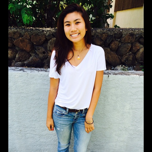 Meet your Posher, Alyssa