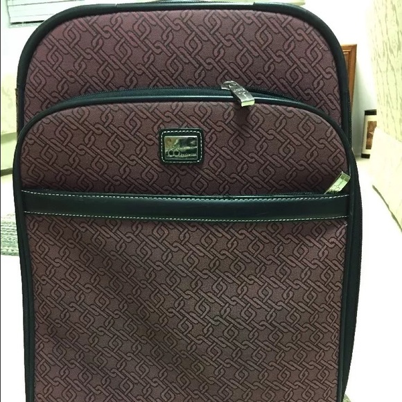 22 x 14  Roller Nine West Carryon Suitcase