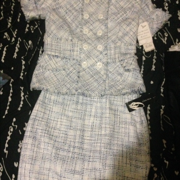 Nine West Tweed 2 piece skirtsuit BRAND NEW W TAGS