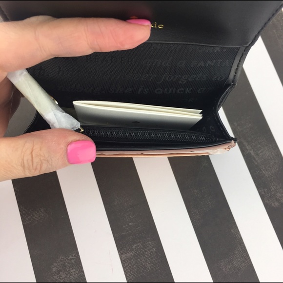 ♠️ Rose Gold Iridescent DARLA Wallet Kate Spade - Picture 2 of 8