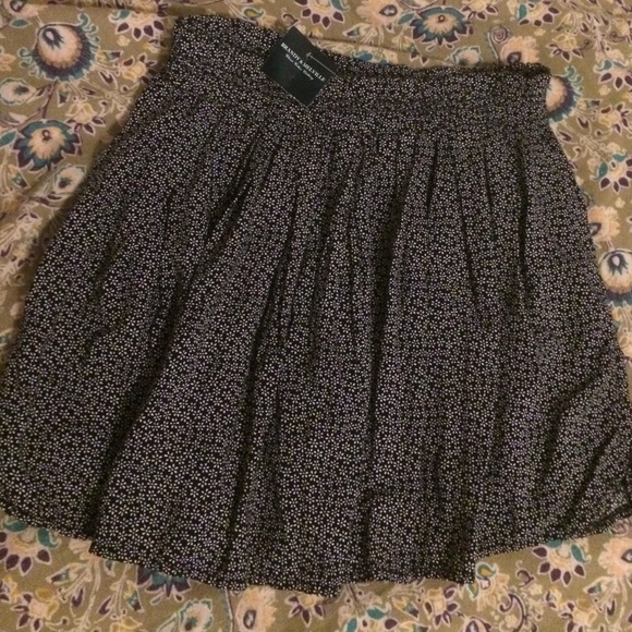 Brandy Melville skirt! NWT