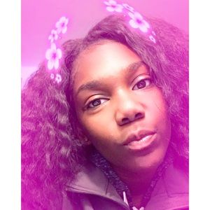 Meet your Posher, Brittney