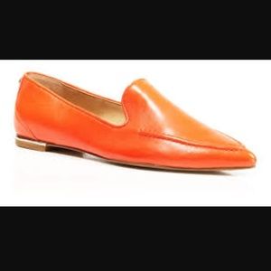 Ivanka Trump pointed toe flats Zariner 9 1/2