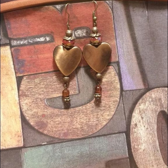 Copper heart dangle earrings - Picture 8 of 8