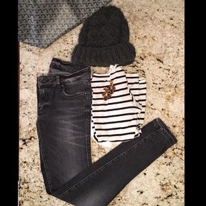Zara Denim - Zara 1975 Denim Black Faded Skinny Jeans Zara Denim - Zara 1975 Denim Black Faded Skinny Jeans