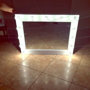 Custom DIY Vanity Mirror