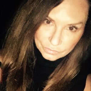 Meet your Posher, Caunie