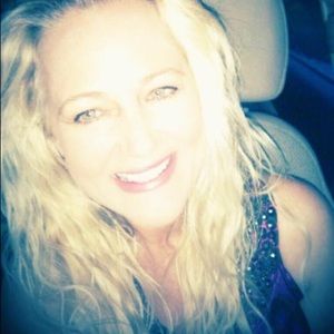 Meet your Posher, Tonya