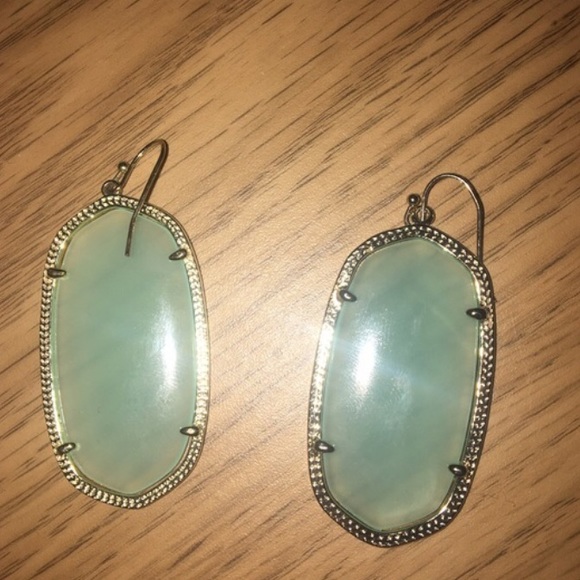 Danielle light green Kendra Scott