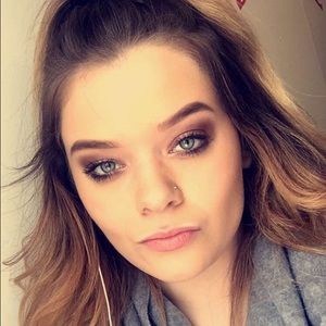 Meet your Posher, Lexi