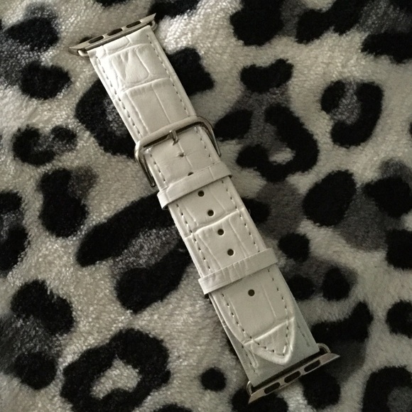 Accessories - Apple Watch 42MM white leather snakeskin band new Accessories - Apple Watch 42MM white leather snakeskin band new