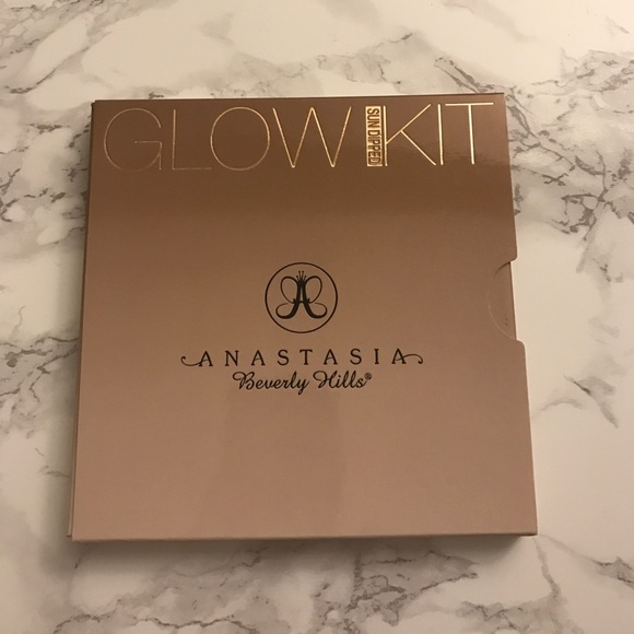 Anastasia beverly hills glow kit (sun dipped)