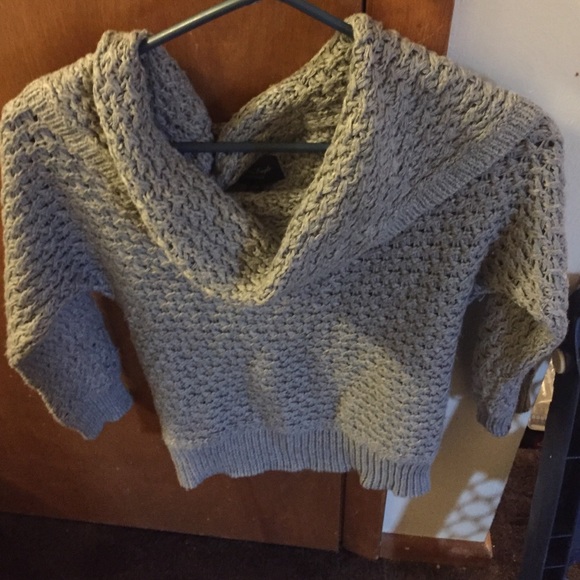 American Eagle sweater