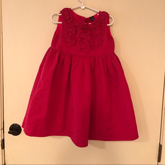 My favorite dress I've ever put my daughter in😕😔
