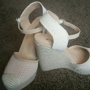 LUCKY BRAND women's shoes.