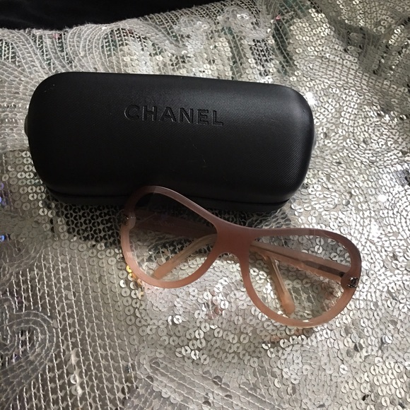 Pink Chanel Sunnies! Comes with Chanel case.
