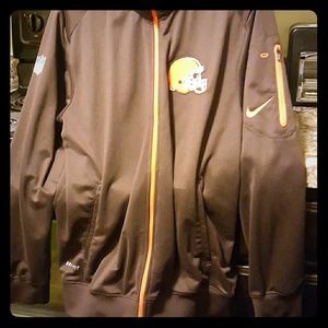 BROWNS FULL-ZIP NIKE [DRI-FIT]JACKET [SMALL]