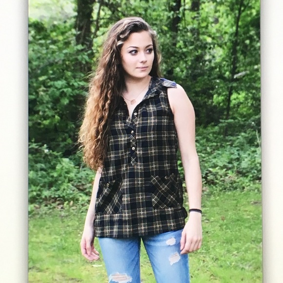 Tops - 🍃Blue/green🍂plaid sleeveless pocket button shirt Tops - 🍃Blue/green🍂plaid sleeveless pocket button shirt