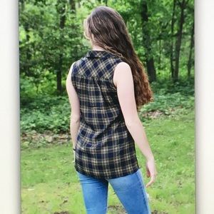 Tops - 🍃Blue/green🍂plaid sleeveless pocket button shirt Tops - 🍃Blue/green🍂plaid sleeveless pocket button shirt