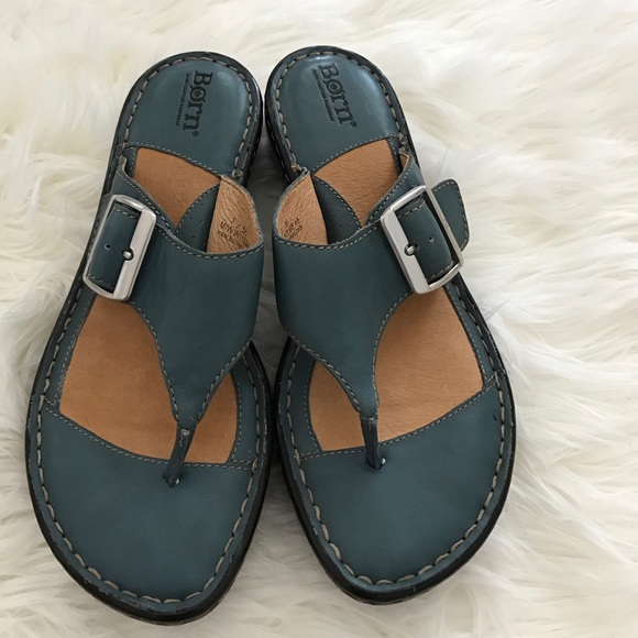 Born sandals