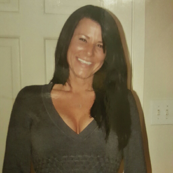 Meet your Posher, Angela - Picture 2 of 4